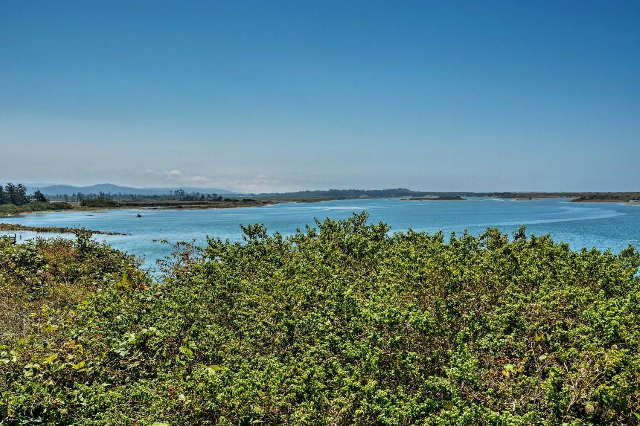 Smith River Vintage Cabin Oceanfront Deck And Views ภายนอก รูปภาพ