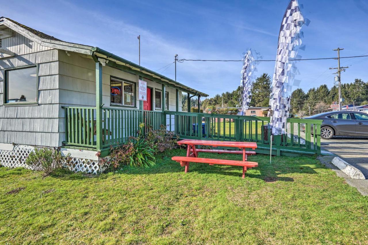 Smith River Vintage Cabin Oceanfront Deck And Views ภายนอก รูปภาพ